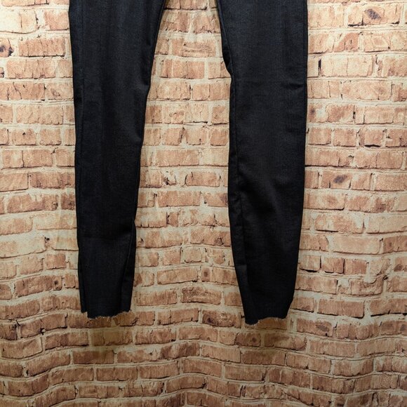 Bullhead Distressed Skinny Jeans Size 5 - Picture 2 of 16